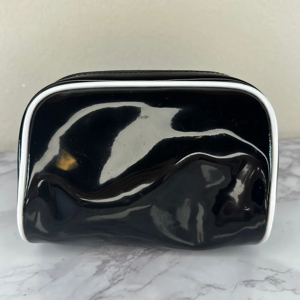 Elizabeth Arden Cosmetic Bag